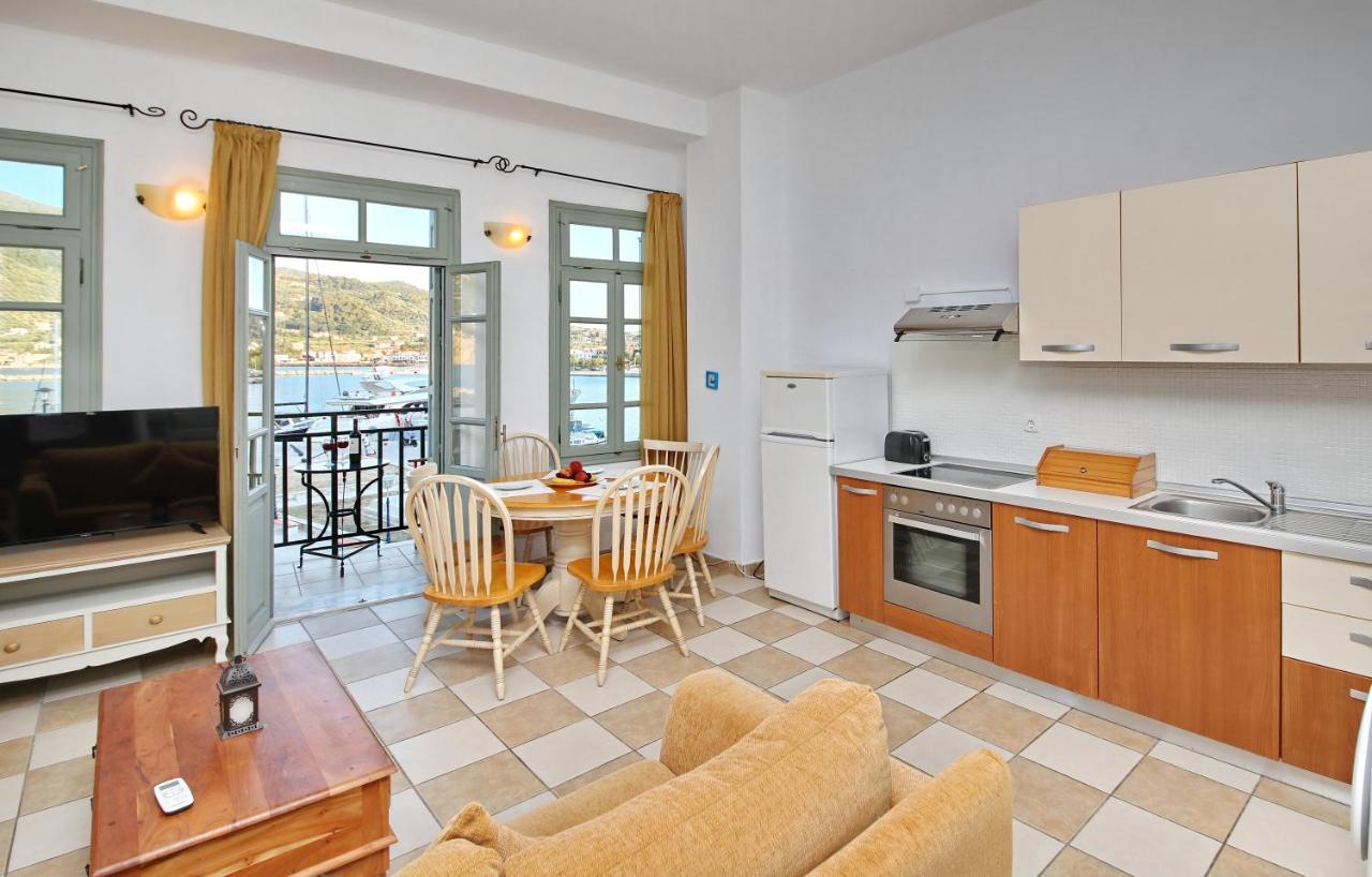 Faros Coastal Apartments Bandar Skopelos Luaran gambar