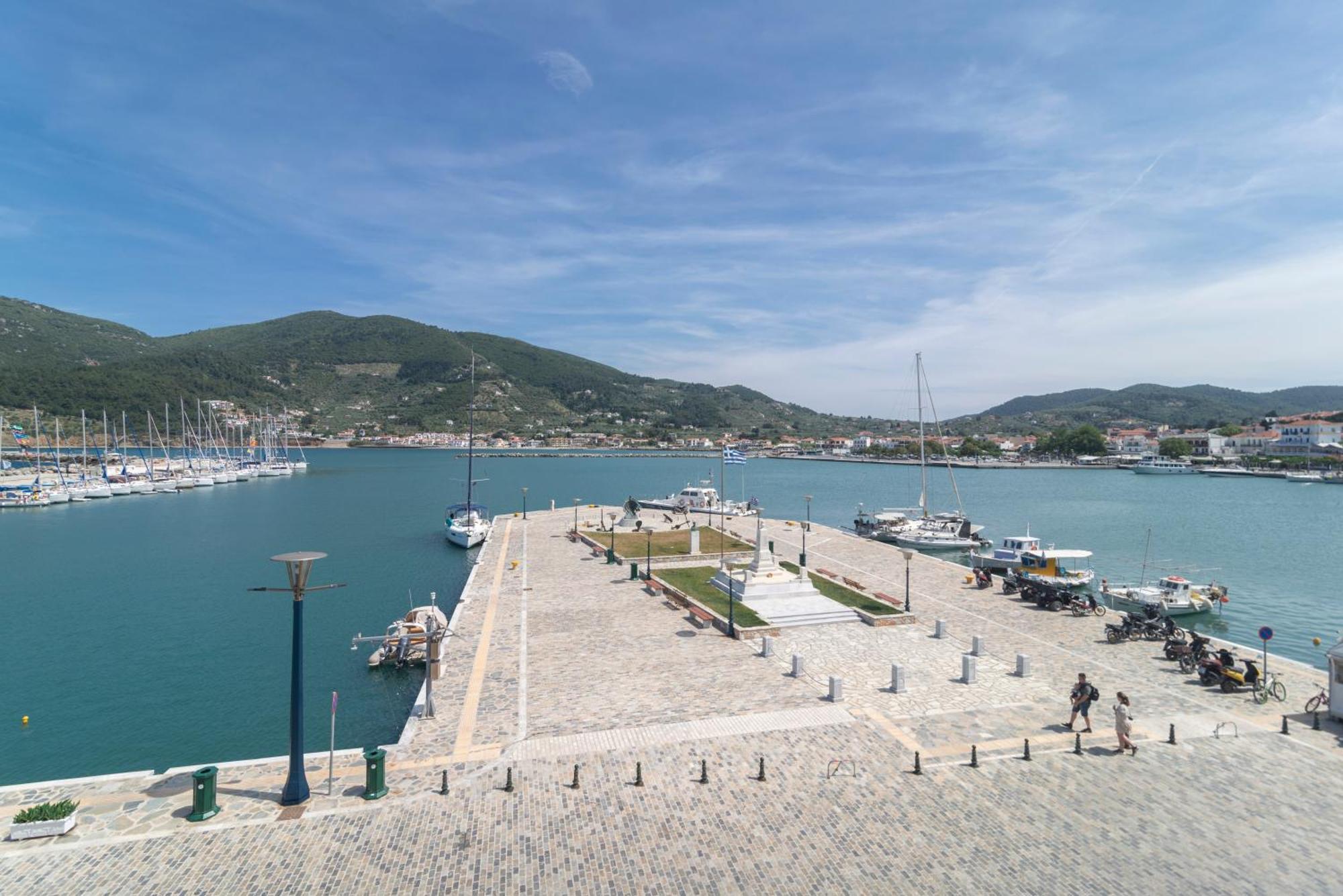 Faros Coastal Apartments Bandar Skopelos Luaran gambar