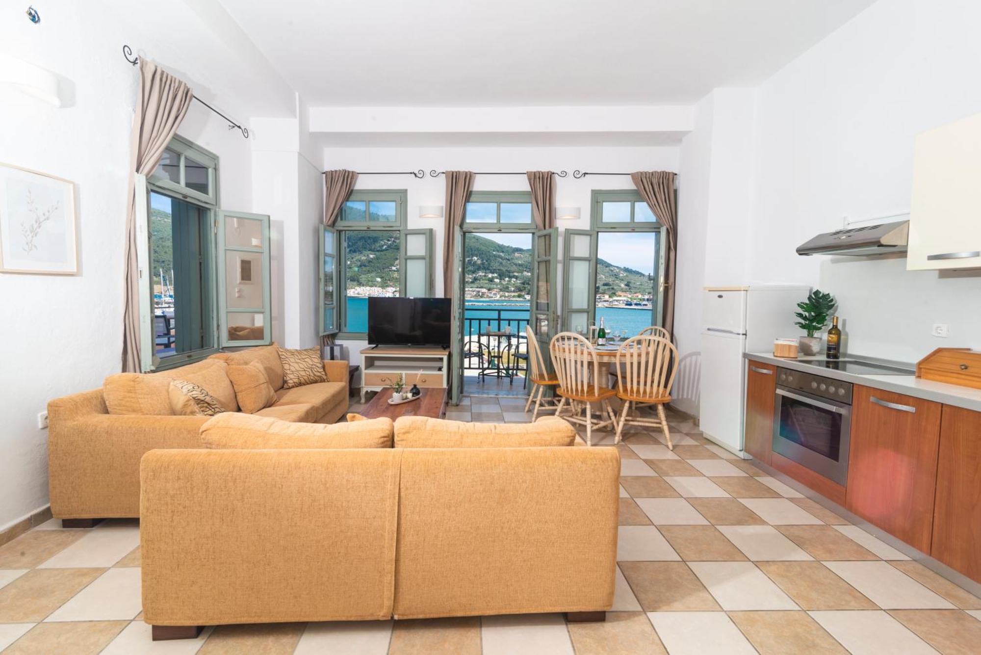 Faros Coastal Apartments Bandar Skopelos Luaran gambar